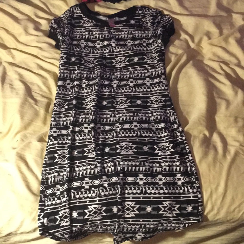 i am selling a dress